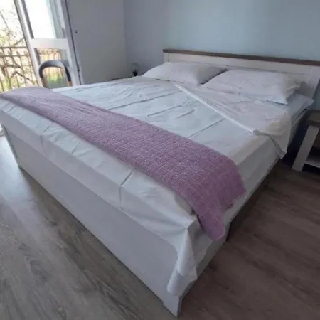 Apartment Ivana Primosten