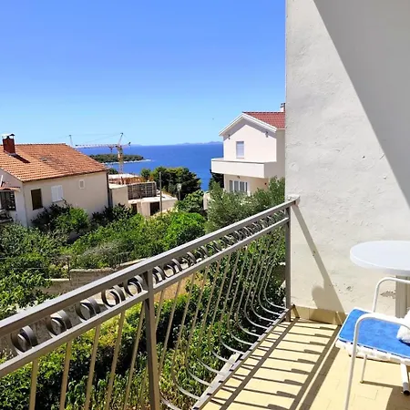 Ivana Apartment Primosten